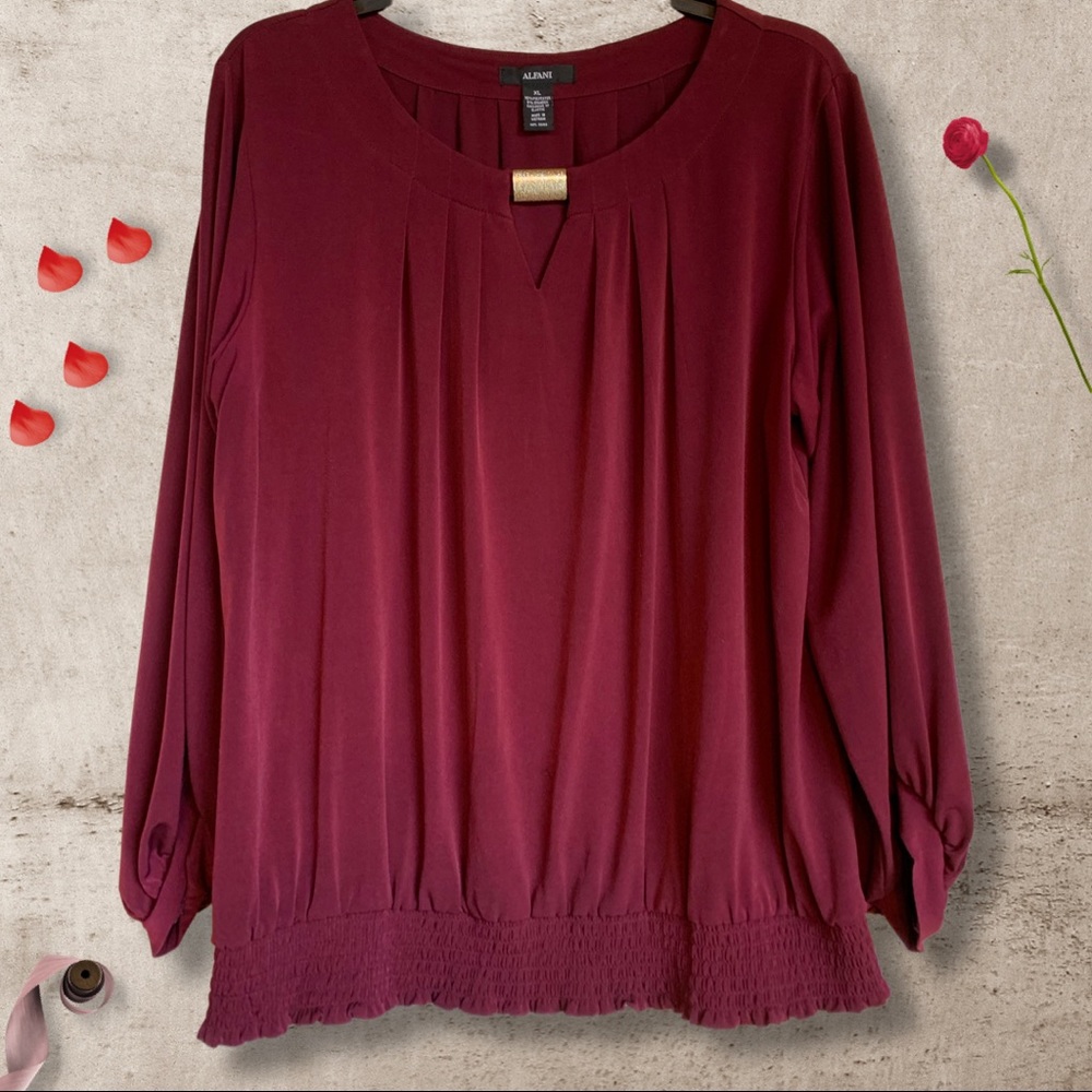 Alfani blouse XL with elastic bottom.